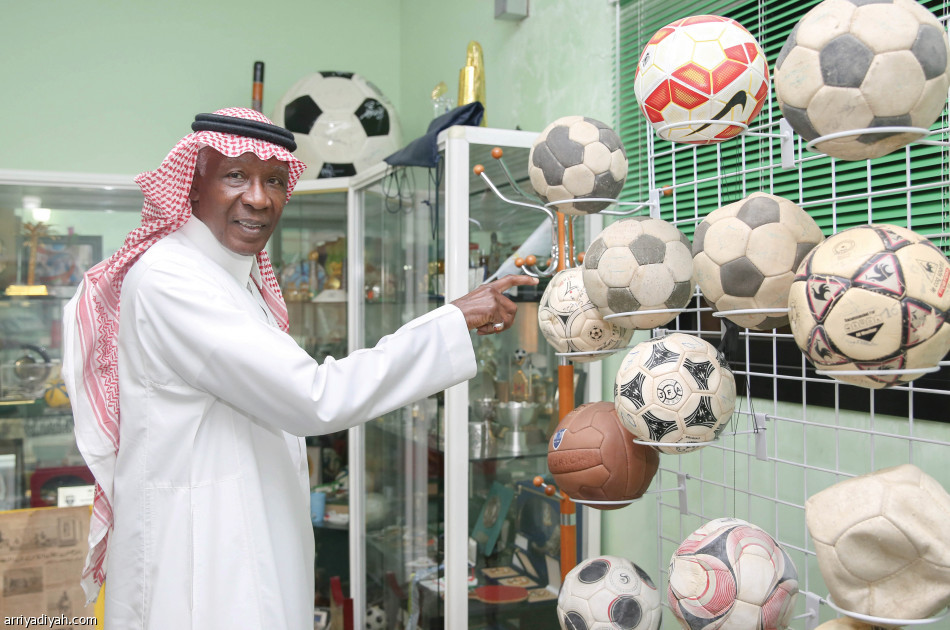 أحمد عيد:
قلت: «لا» لعبد الله بن مساعد